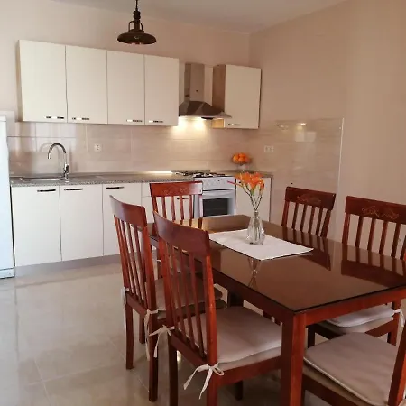 Appartement By The Sea Arbanija, Ciovo - 19456 Trogir