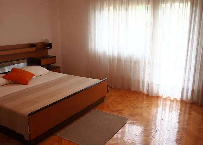Apartman By The Sea Arbanija, Ciovo - 19456 *